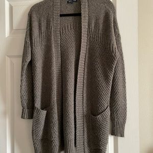 Women’s American Eagle Grey Long Caridigan